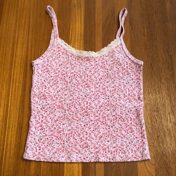 brandy melville pink floral lace skylar tank - Picture 2 of 5